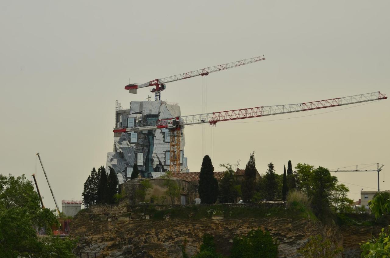 Aux Pieds Des Arenes Διαμέρισμα Αρλ Εξωτερικό φωτογραφία